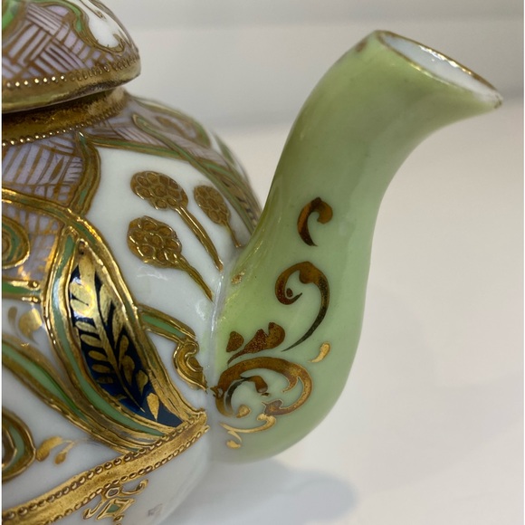 EUC Antique Nippon Hand Painted Moriage Style Teapot Gold Green Pink Black - Picture 10 of 13